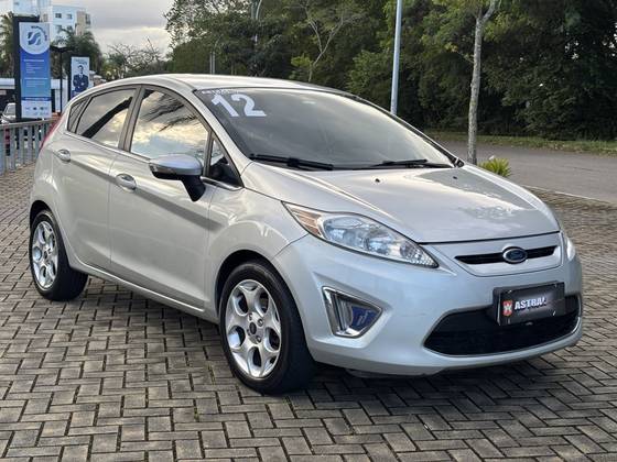 FORD FIESTA 1.6 SE HATCH 16V FLEX 4P MANUAL